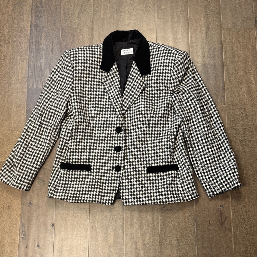 Vintage Black and White Houndstooth Blazer
